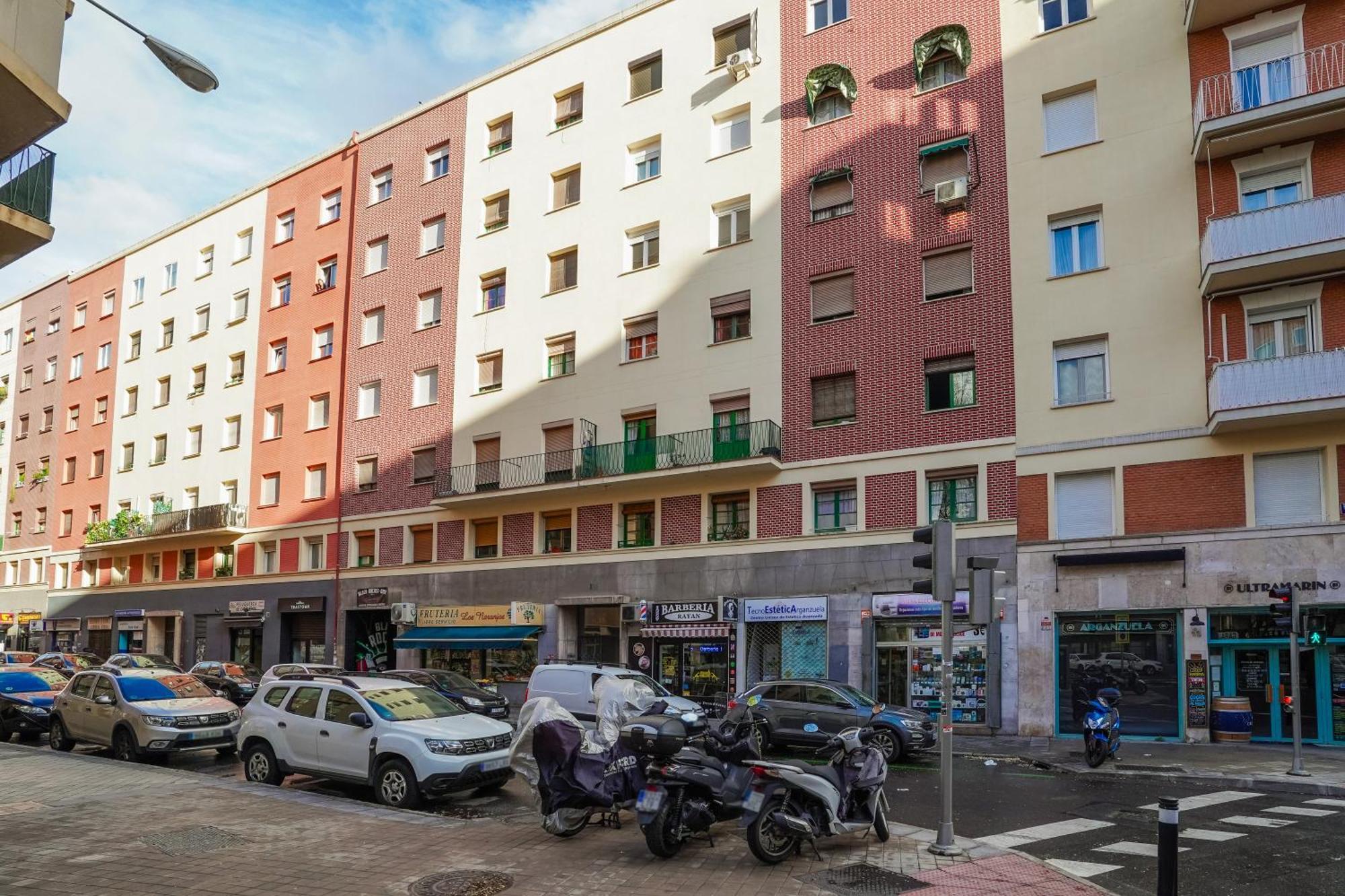 Bright Modern - 2bedrooms 1bath - Delicias Apartament *